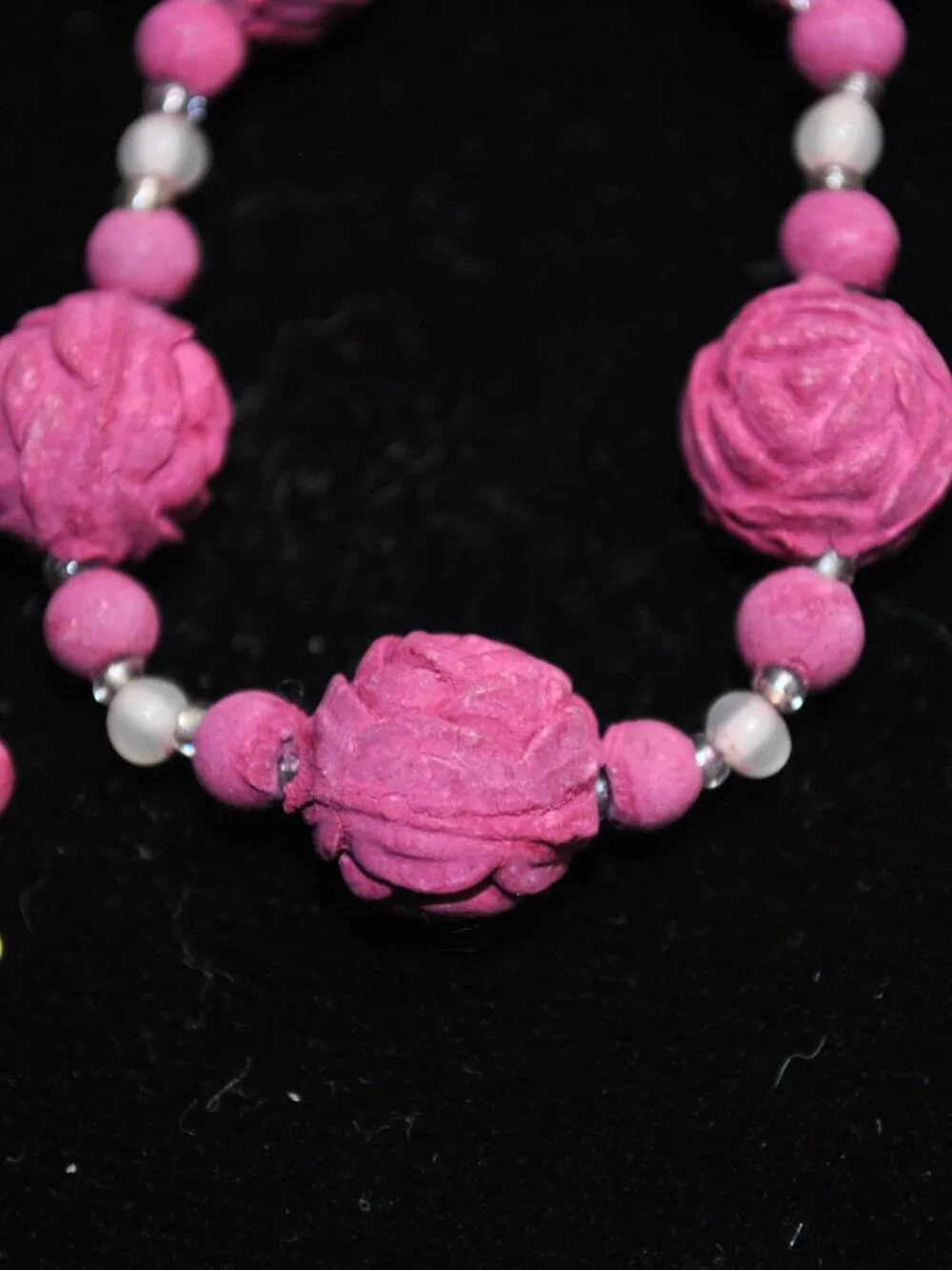 Antique Art Deco Purple-Pink Pressed Rose Petals Beaded Necklace